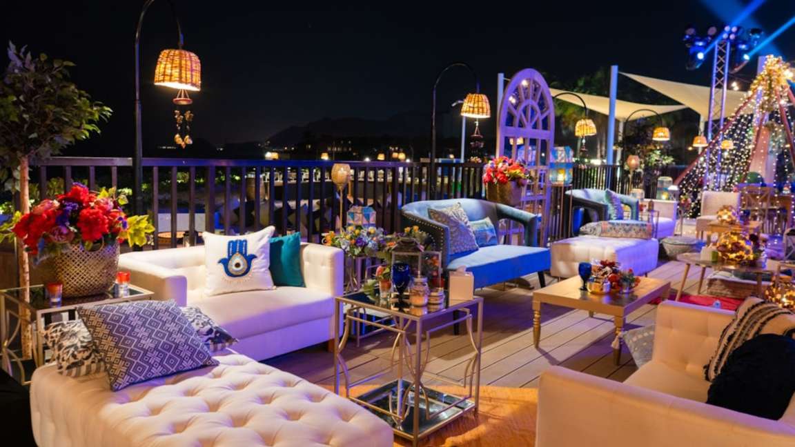 What I Mean By Nightlife Vibes